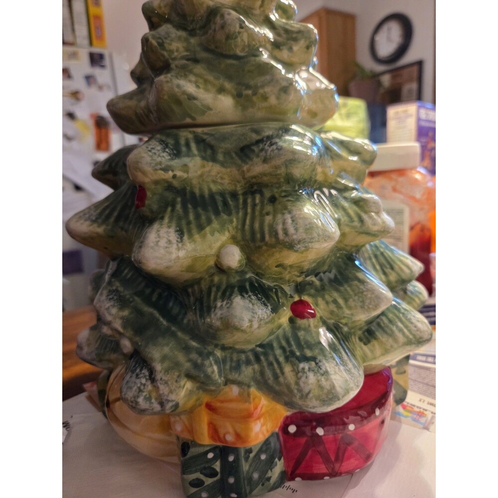 vintage Ceramic Christmas Tree Cookie candy Jar w Presents Yellow Star Maxcera